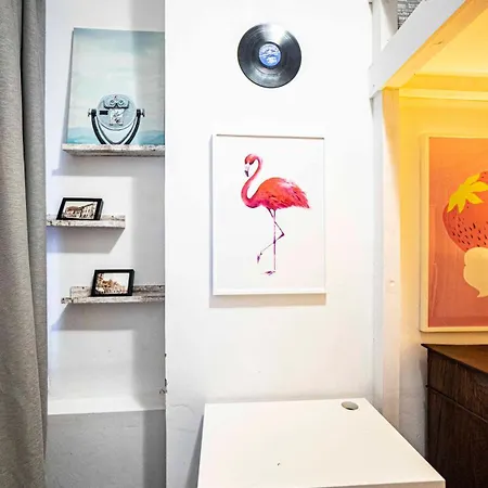 With Antique Furniture In The Old Town, Metro *